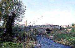 Puente romano de Coruña del Conde